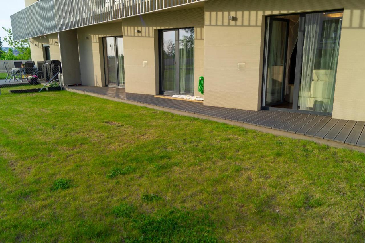 Krejcarek Garden Apartment Прага Экстерьер фото